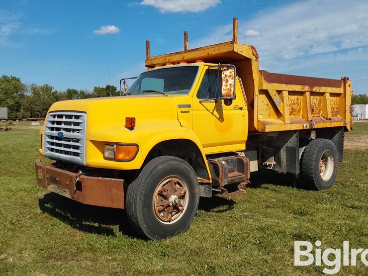 1997-ford-f800-image-1