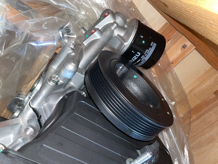 #8616-•-isuzu-trooper-engine-(e)-image-6