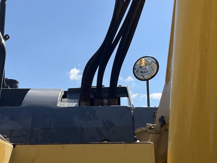 komatsu-pc228us-lc-image-44