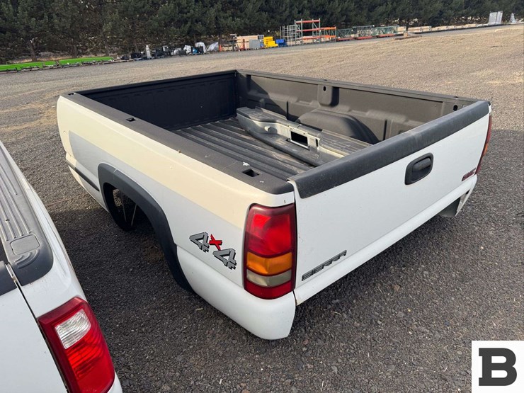 2001-gmc-2500-image-3