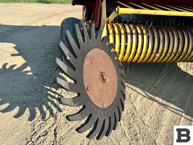 new-holland-515-image-27