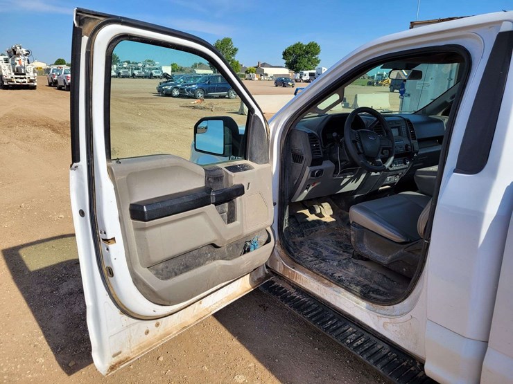 2017-ford-f150-image-5