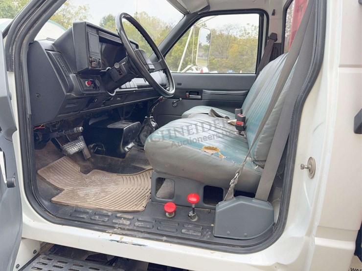 1990-chevrolet-c70-image-45