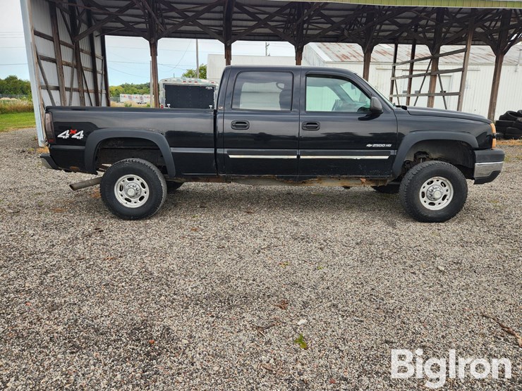 2006-chevrolet-silverado-2500-image-4