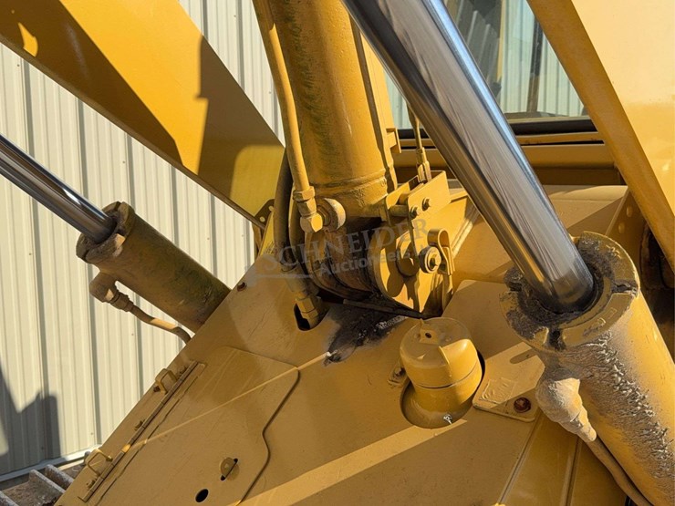 caterpillar-953b-image-85