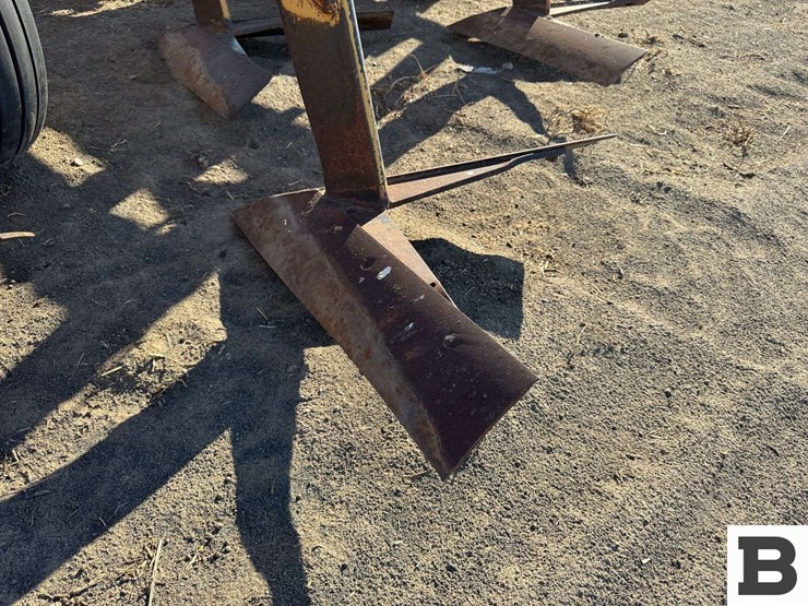 15'-sweep-plow-image-16