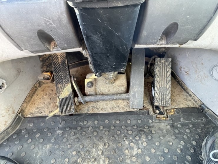 2020-volvo-l70h-image-31