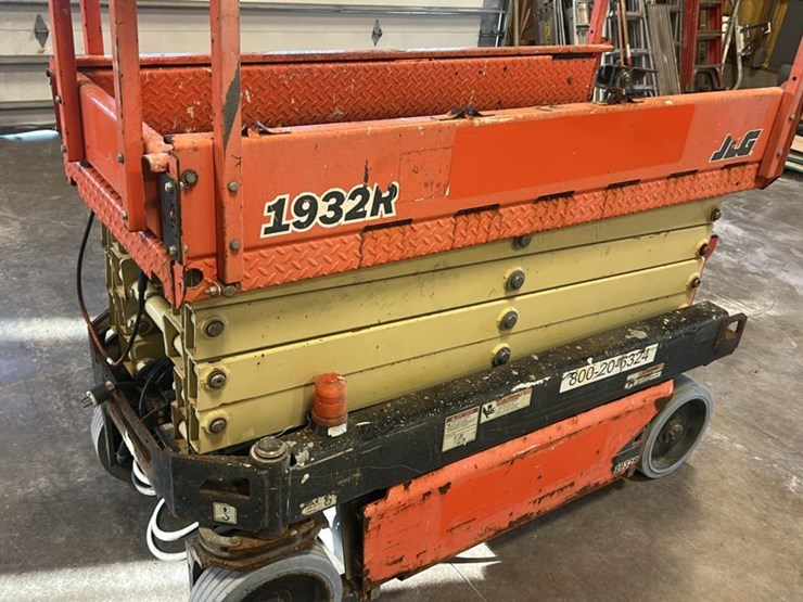 2018-jlg-1932r-image-21