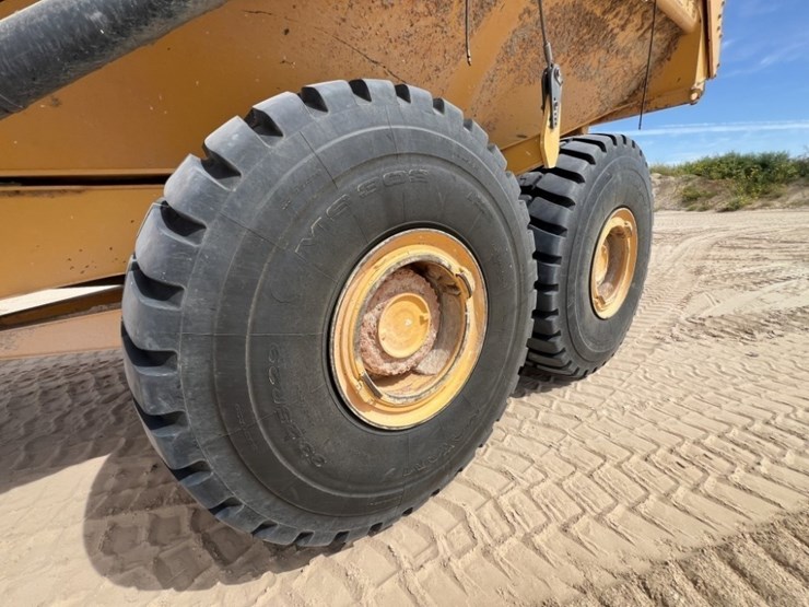 2020-volvo-a60h-image-16