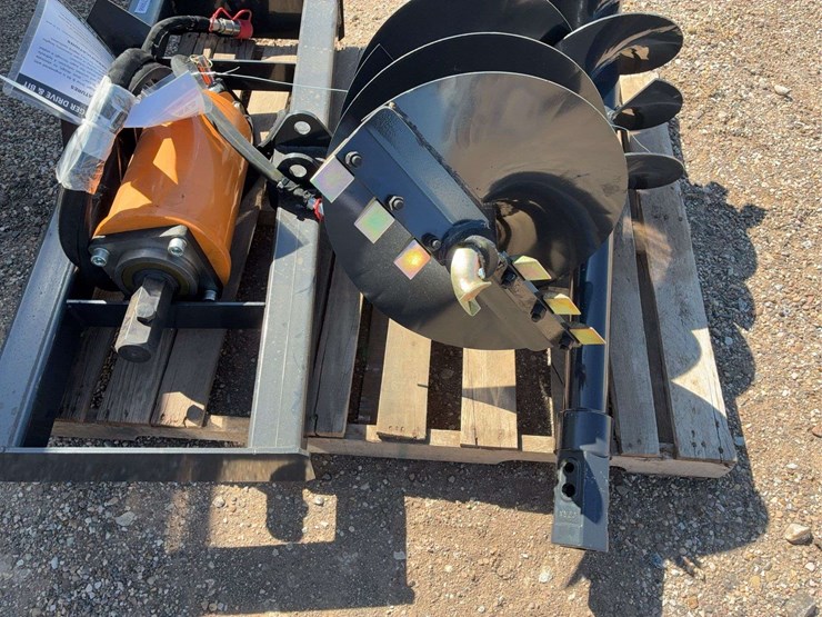 wolverine-12in-&18in-auger-attach-image-3