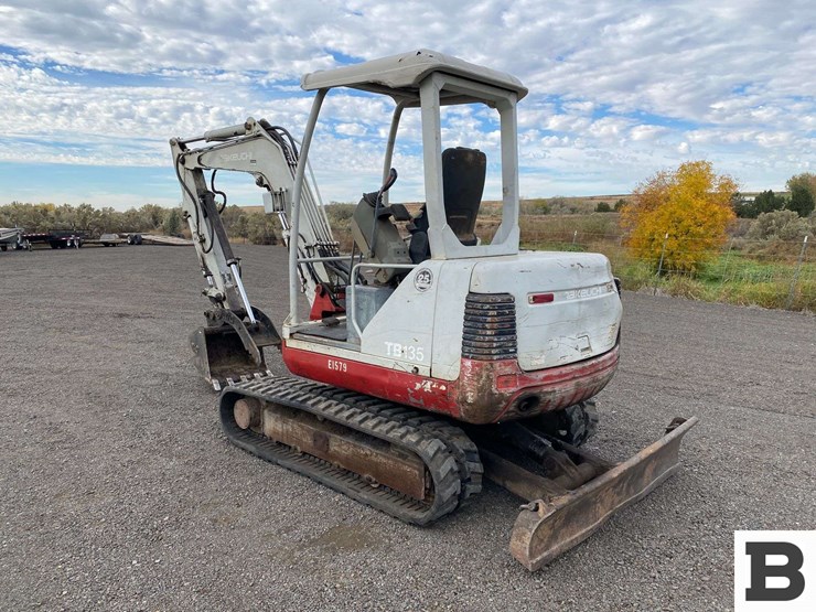 takeuchi-tb135-image-4