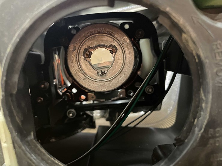 #8633-•-automotive-headlights-&-tailgate-(pr11)-image-10