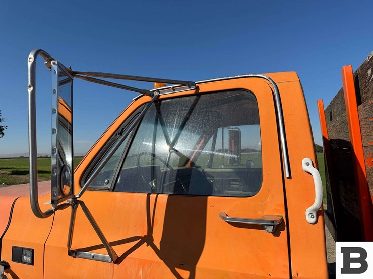 1988-gmc-7000-image-15