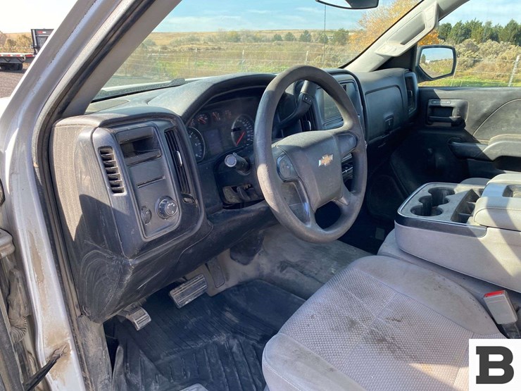 2017-chevrolet-silverado-1500-image-23