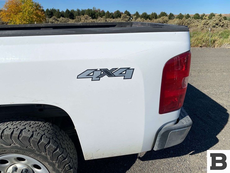 2012-chevrolet-silverado-1500-image-14