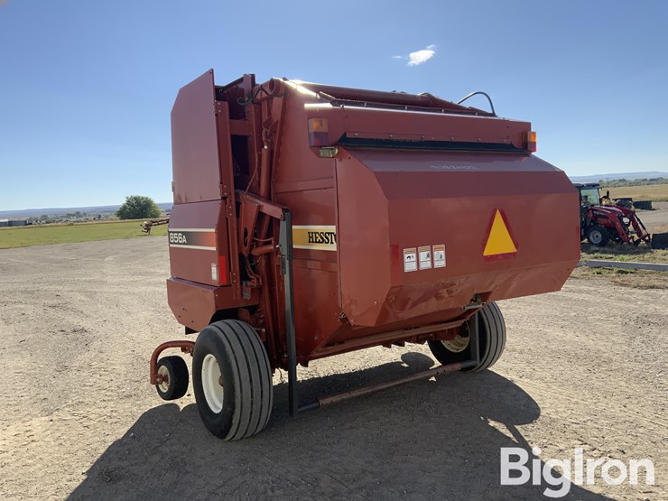 2001-hesston-856a-image-7