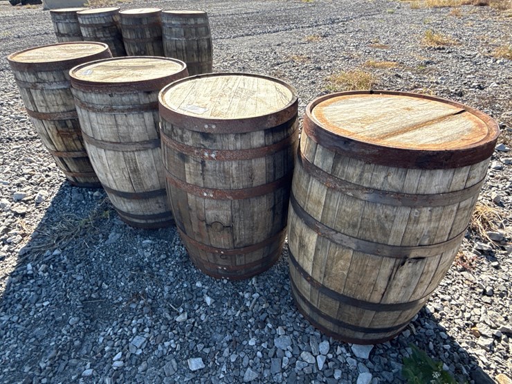 #28238-•-lot-of-(4)-whiskey-barrels-inv#-28238-image-4