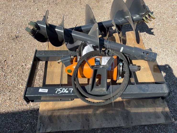 wolverine-12in-&18in-auger-attach-image-1