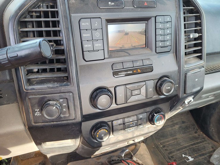 2017-ford-f150-image-11