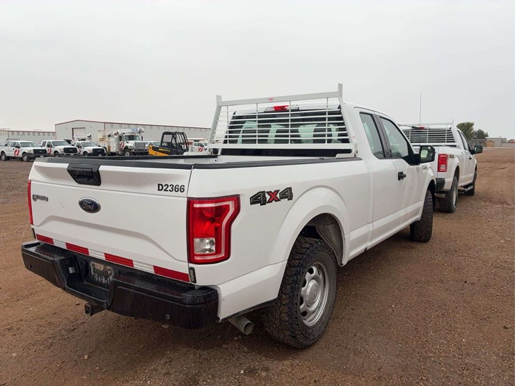 2017-ford-f150-lariat-image-3