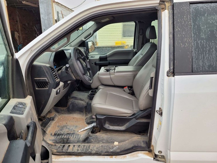 2015-ford-f150-lariat-image-8