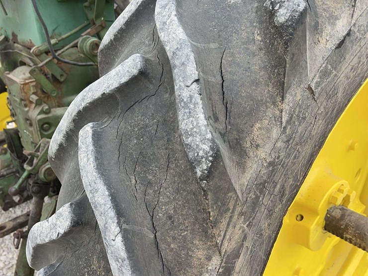 john-deere-620-image-31