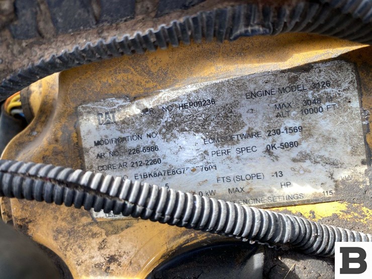 2003-peterbilt-330-image-33