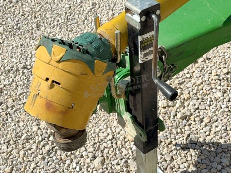 2021-john-deere-m15-image-12