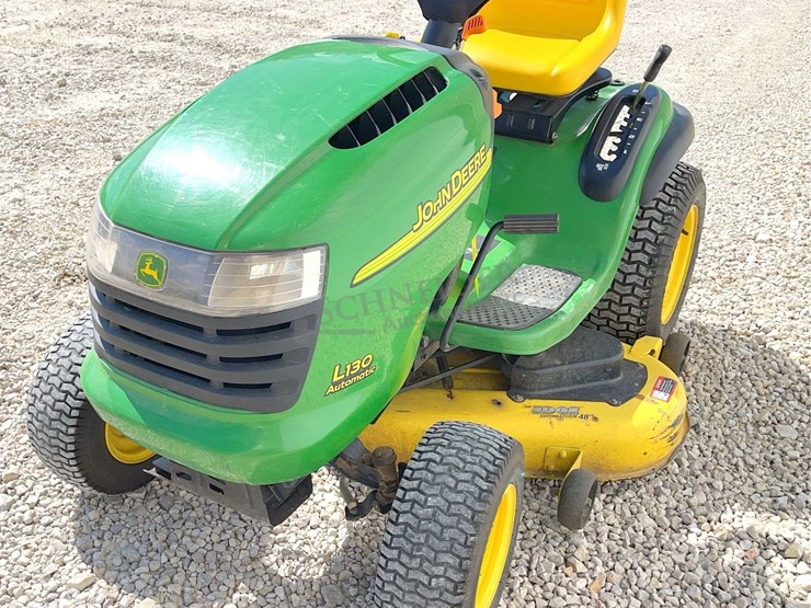 john-deere-l130-image-10