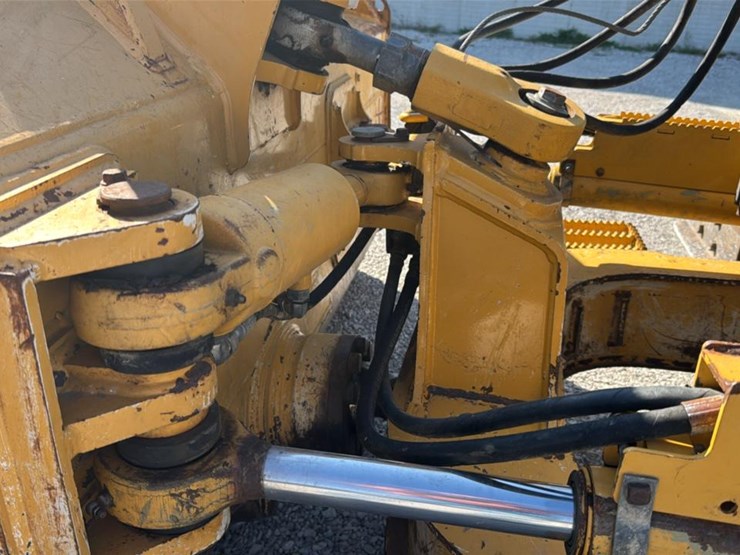 2015-deere-450j-lt-image-37