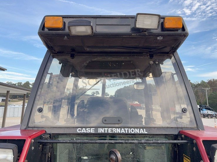case-ih-5140-image-32