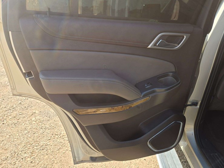 2015-gmc-yukon-denali-image-9