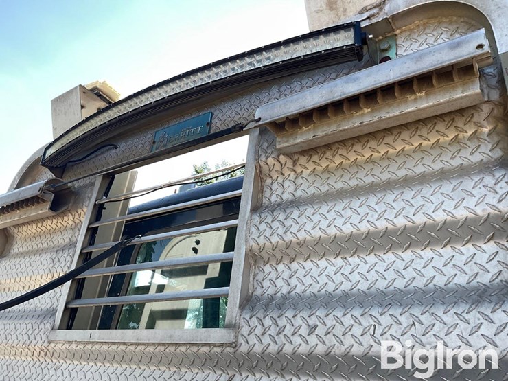 1993-mack-ch613-image-18