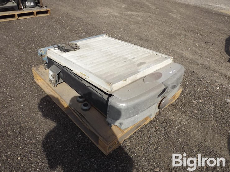 peterbilt-351-image-3