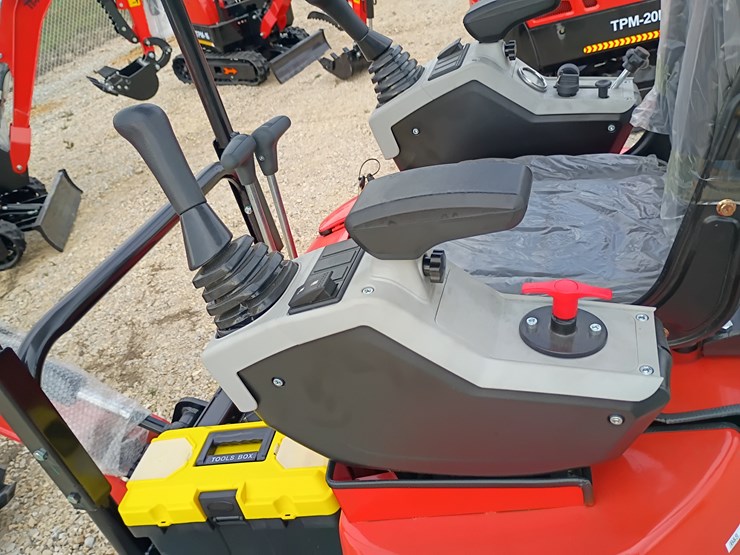 #l57-009-•-2025-tpm-16-mini-excavator-(gasoline)-image-15