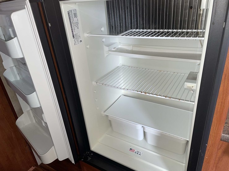 #1378-•-2015-salem-cruise-lite-camper-(no-title)-(of)-image-65