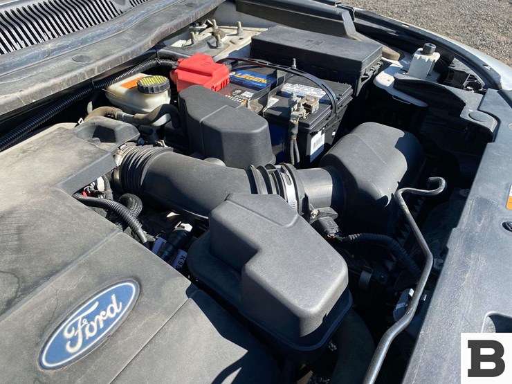 2013-ford-explorer-image-29