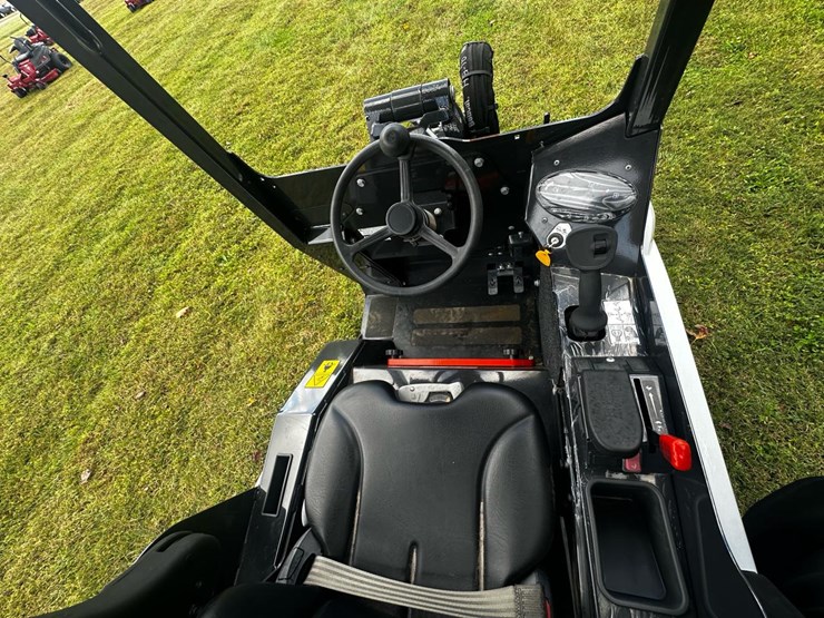 2024-bobcat-l23-image-5