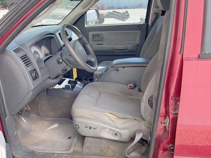 2006-dodge-dakota-image-47