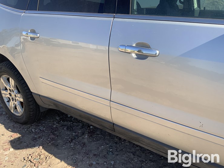 2012-chevrolet-traverse-image-18