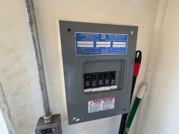 #17-•-#100a-•-food-trailer-image-13