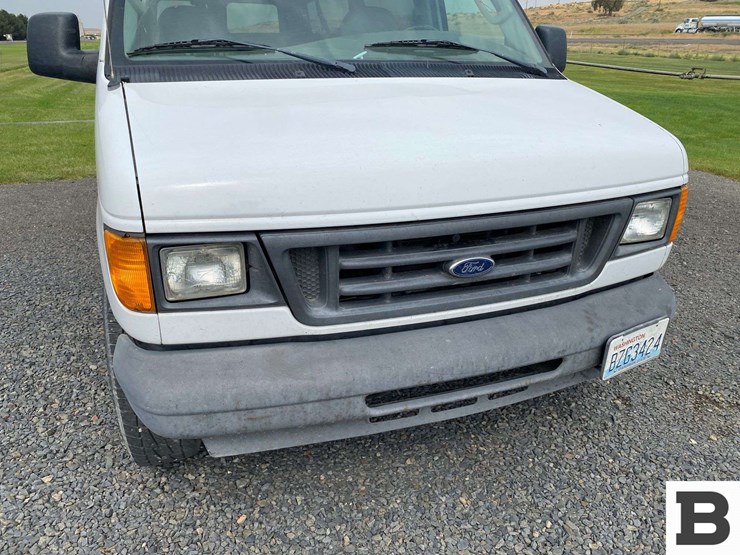 2004-ford-e150-image-6