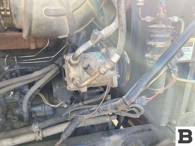 1995-mack-ch613-image-44