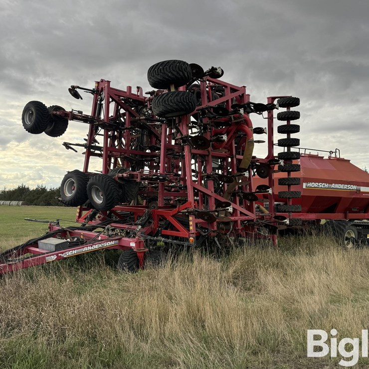 2000 Horsch Anderson 61-15 60' Air Seeder & 500 Bu Air Cart/ On Tracks
