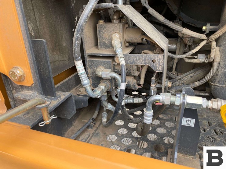 2016-case-cx160d-image-50