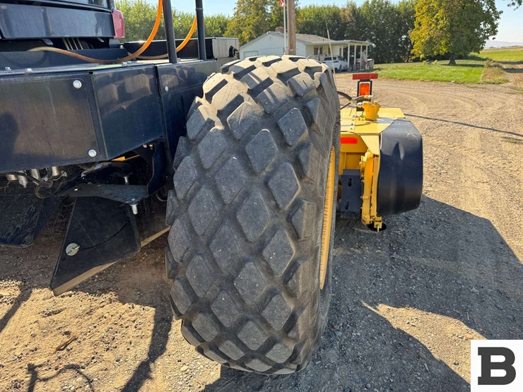 2015-new-holland-speedrower-260-image-42