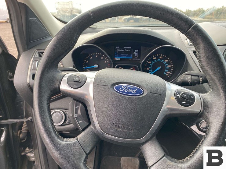 2015-ford-escape-image-27