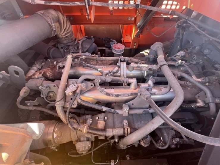 2018-hitachi-zx870-image-47