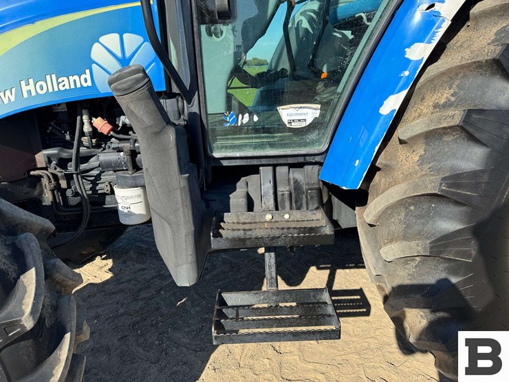 2010-new-holland-t5060-image-17