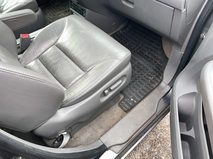 2009-honda-odyssey-image-106